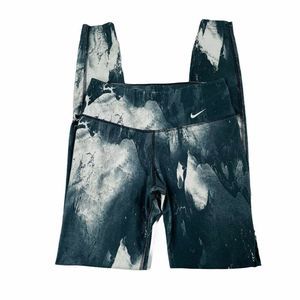 NIKE Dri-Fit One Legend Yoga Legging